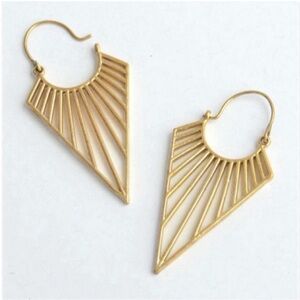 New! Gold Geometric Hoop Earrings (1010) NWOT